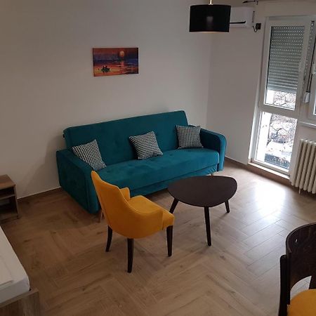 Apartman Simic 2 ヴァリェヴォ エクステリア 写真