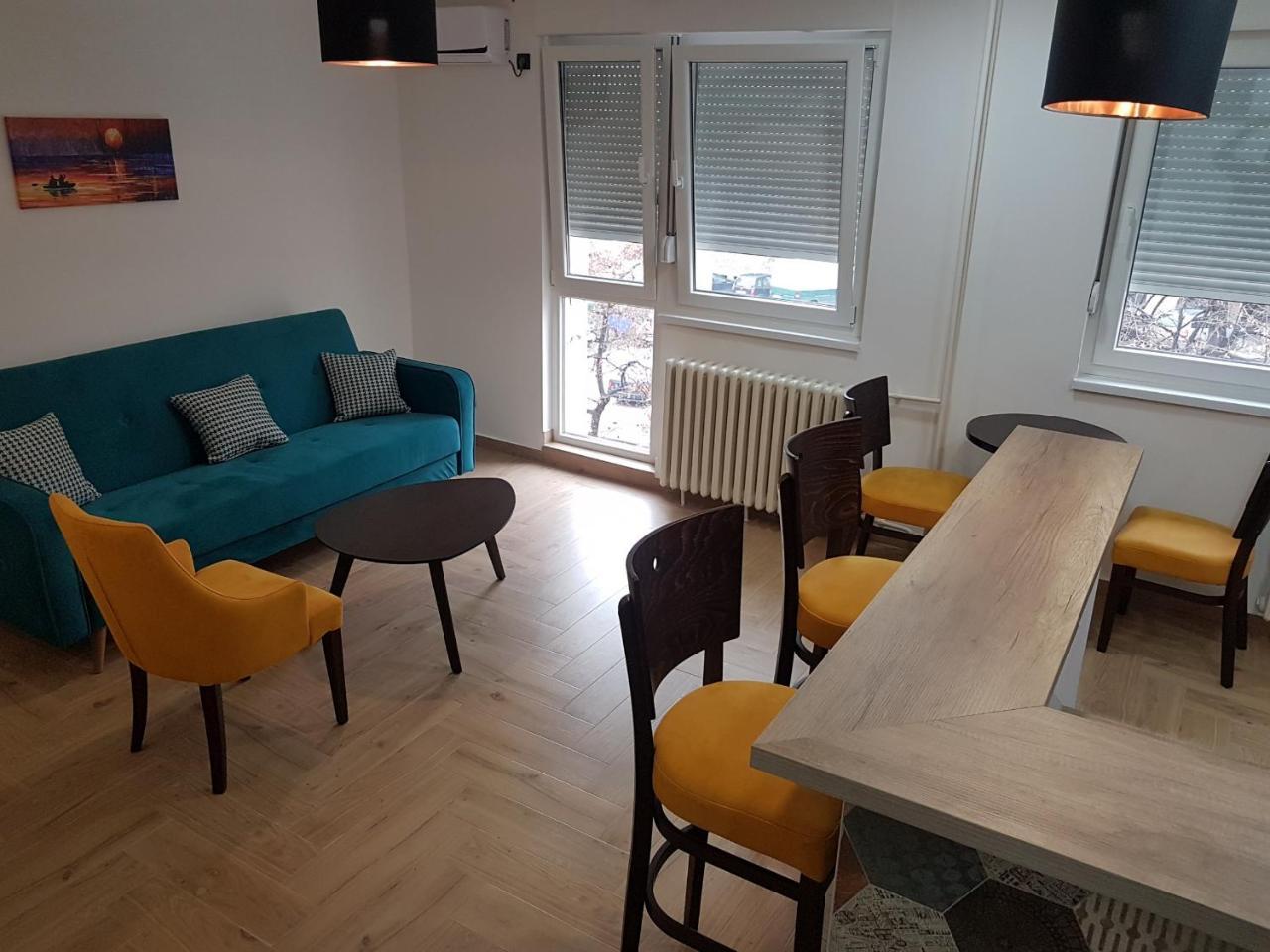 Apartman Simic 2 ヴァリェヴォ エクステリア 写真