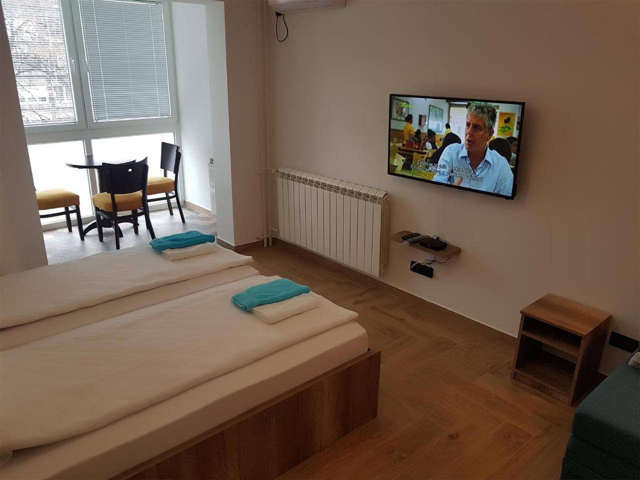 Apartman Simic 2 ヴァリェヴォ エクステリア 写真